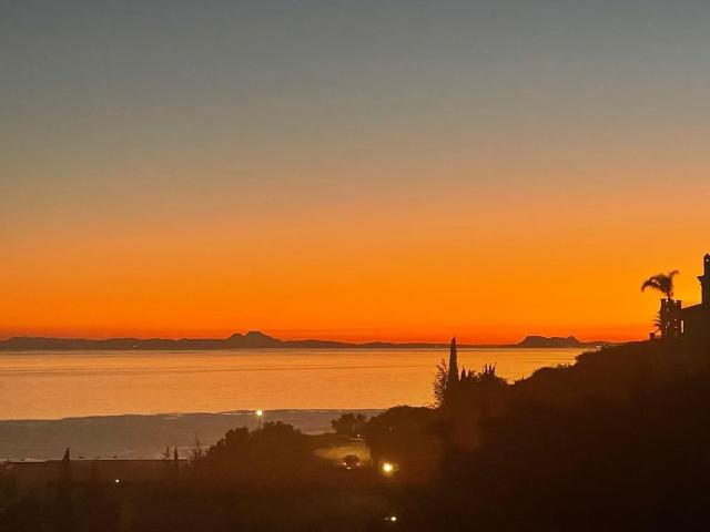 Ático en venta en Rio Real, Costa del Sol Occidental