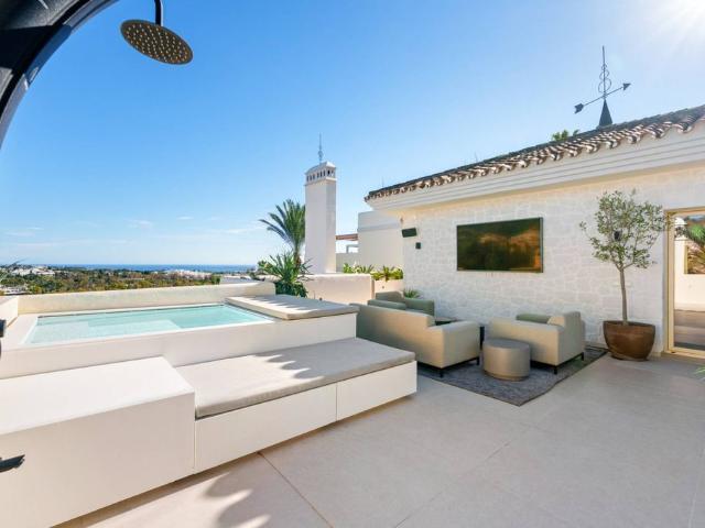 Ático en venta en Nueva Andalucía, Costa del Sol Occidental