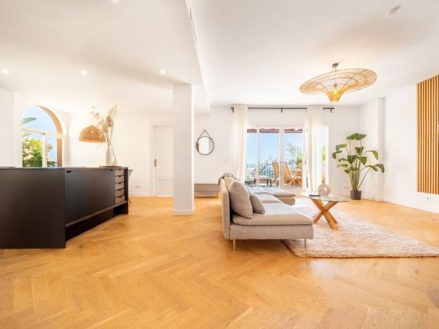 Ático en venta en Nueva Andalucía, Costa del Sol Occidental