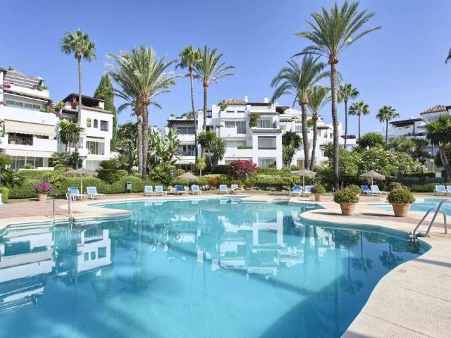 Ático en venta en Estepona