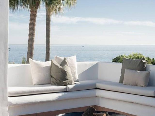 Ático en venta en Alcazaba Beach, Costa del Sol Occidental