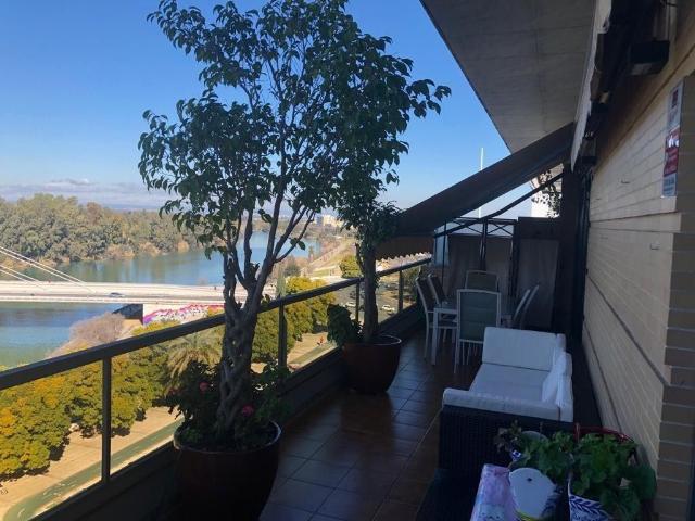 Ático en venta en Distrito Macarena, Sevilla