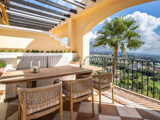 Ático en venta en Artola, Benahavís