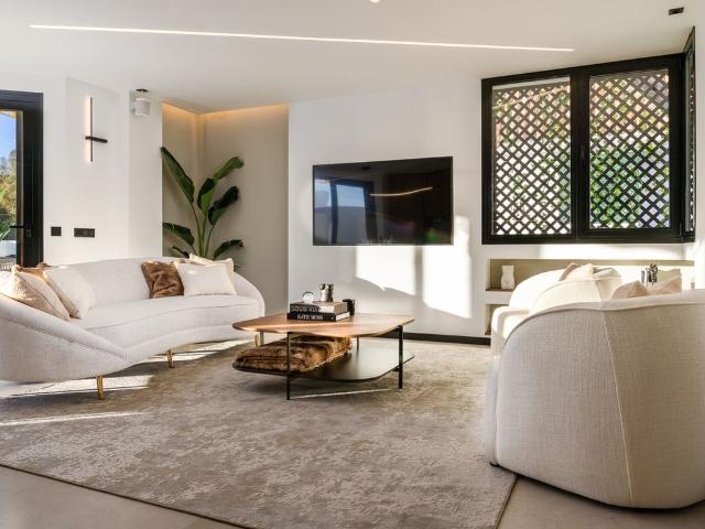 Ático en venta en El Vicario, Marbella