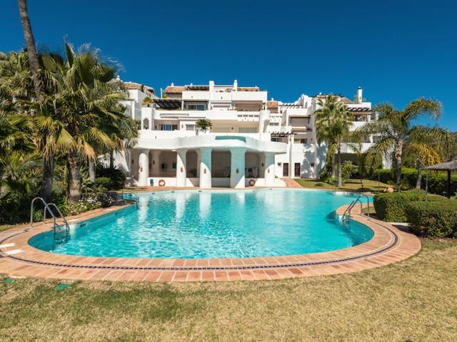 Ático en venta en Benahavís, Val de Guadalmina