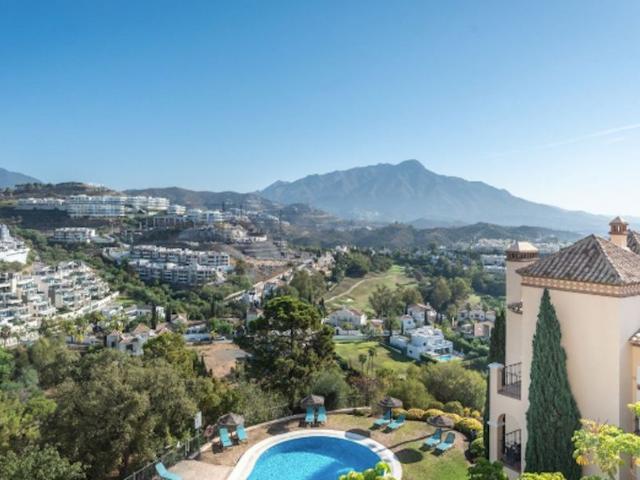 Ático en venta en Artola, Benahavís