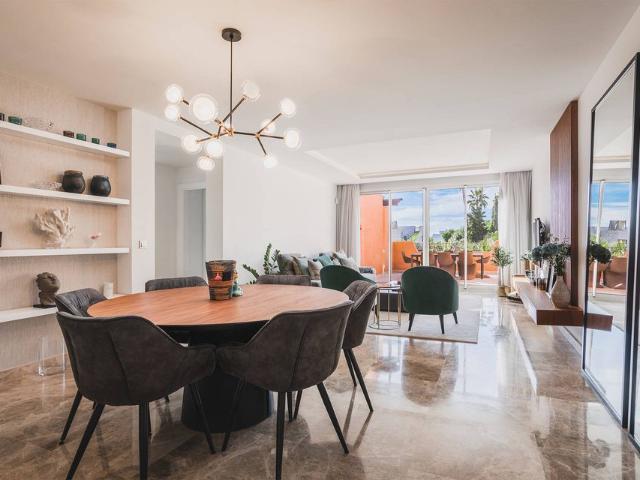 Ático en venta en Nueva Andalucía, Marbella