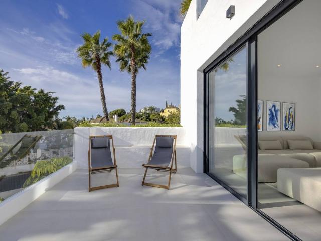 Ático en venta en Barriada Islas Canarias, Costa del Sol Occidental
