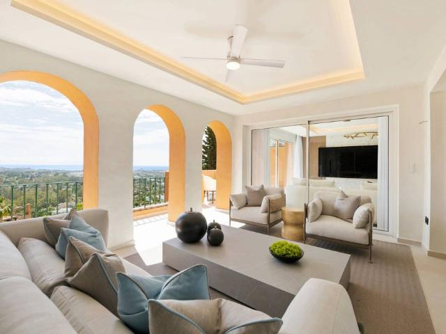 Ático en venta en Nueva Andalucía, Costa del Sol Occidental