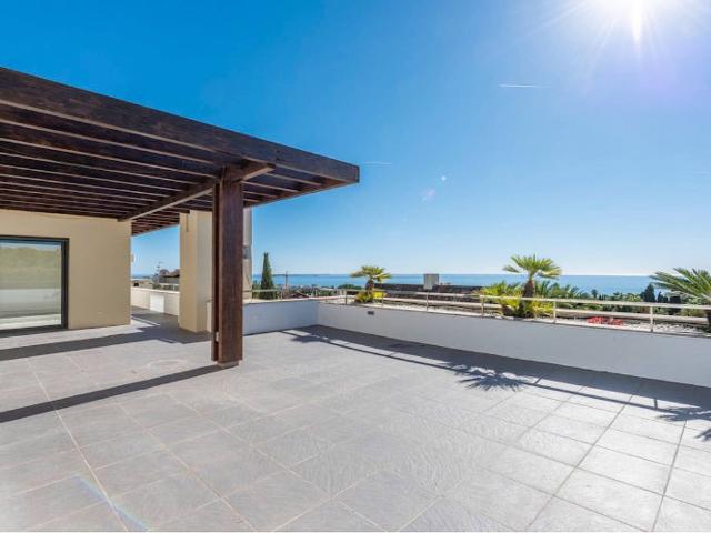 Ático en venta en La Carolina, Marbella
