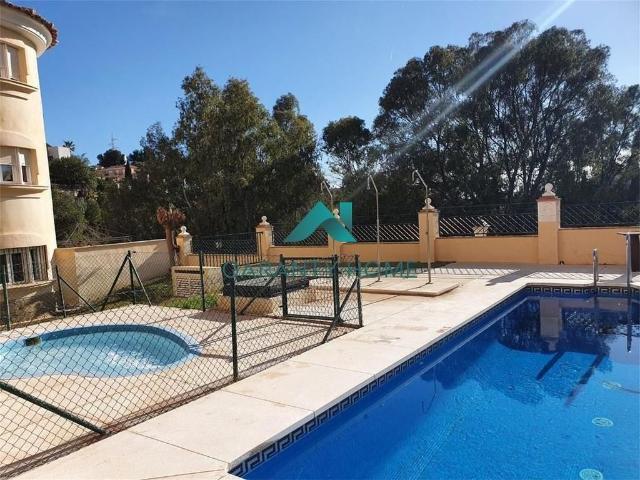 Ático en alquiler en Los Pacos, Costa del Sol Occidental