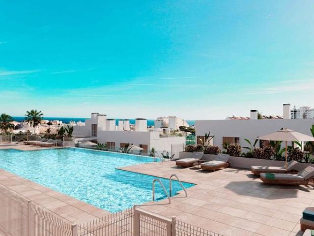 Ático en venta en Estepona, Urbanización Altos de Guadalobon
