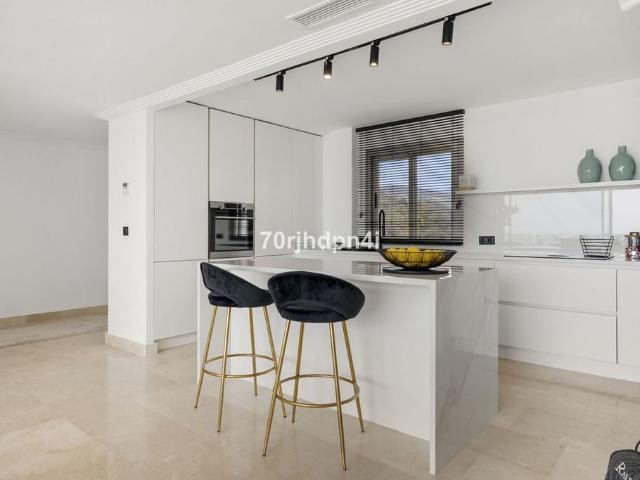 Ático en venta en Barriada Islas Canarias, Costa del Sol Occidental