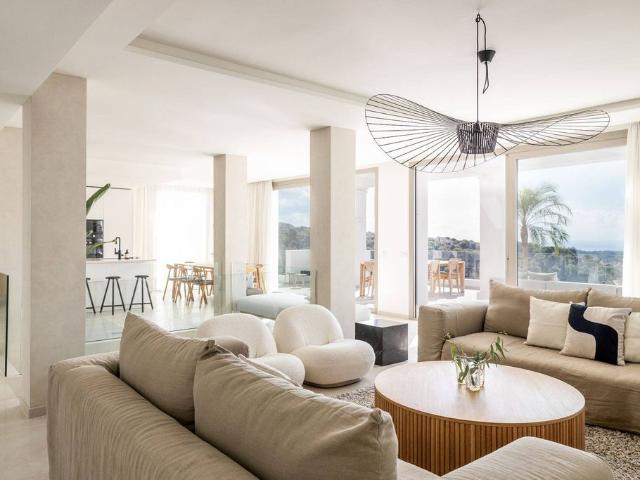 Ático en venta en Nueva Andalucía, Costa del Sol Occidental