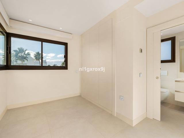 Apartamento en alquiler en Estepona, Barriada Blas Infante