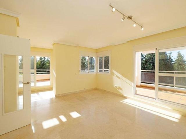 Dúplex en venta en Resinera-Voladilla, Costa del Sol Occidental