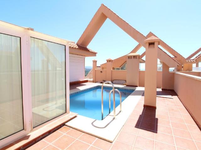 Dúplex en alquiler en Nueva Andalucía, Costa del Sol Occidental