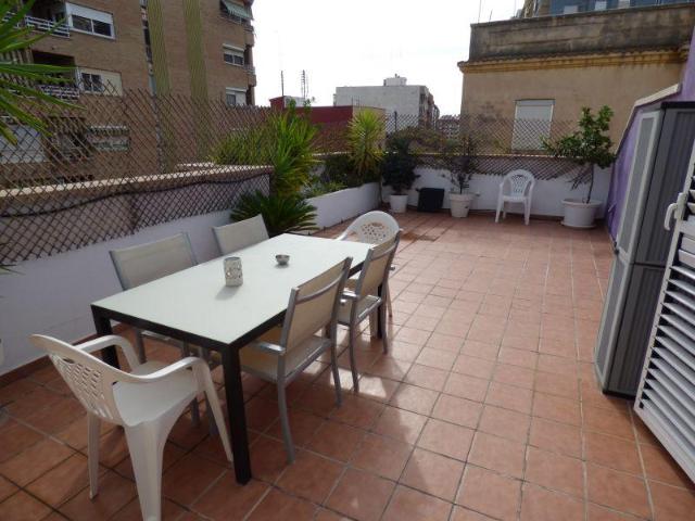 Dúplex en alquiler en Quatre Carreres, Valencia