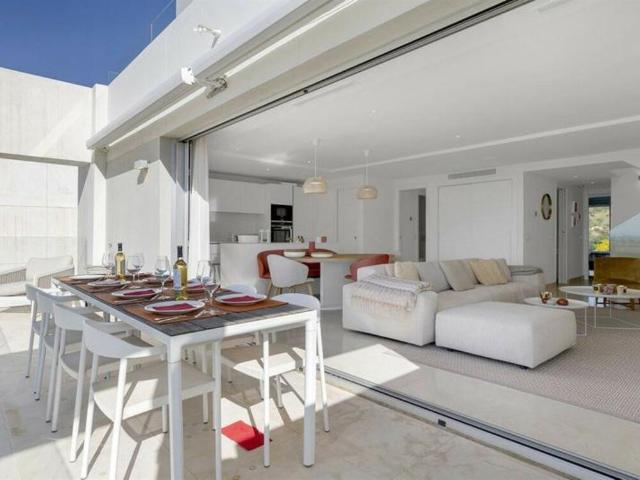 Dúplex en venta en Nueva Andalucía, Costa del Sol Occidental