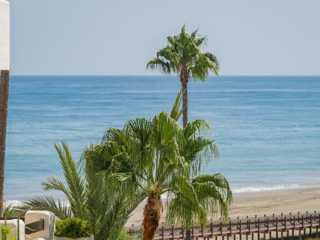 Dúplex en venta en Barriada Islas Canarias, Costa del Sol Occidental