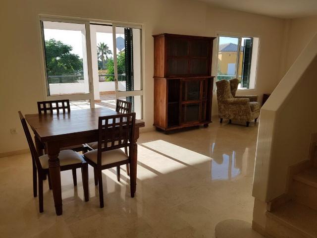 Dúplex en venta en Aznalcázar, Andalucía