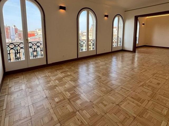 Ático en alquiler en Eixample, Barcelona