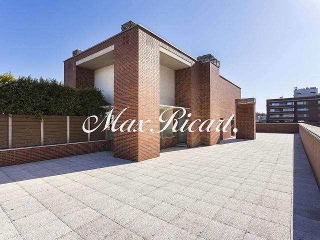 Ático en alquiler en Sarrià - Sant Gervasi, Barcelonès