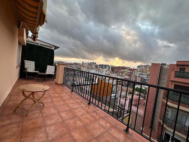 Ático en alquiler en L'hospitalet De Llobregat, Centre
