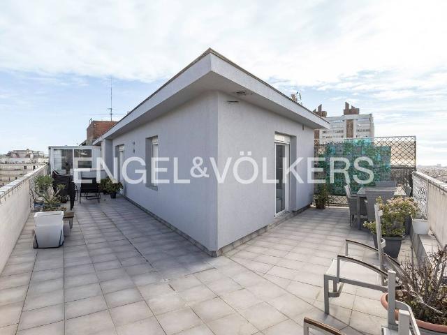 Ático en alquiler en Eixample, Barcelonès