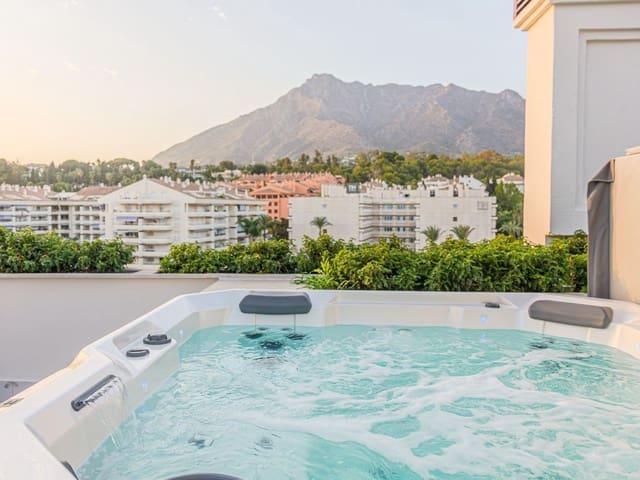 Ático en alquiler en Marbella, Barrio Nuevo