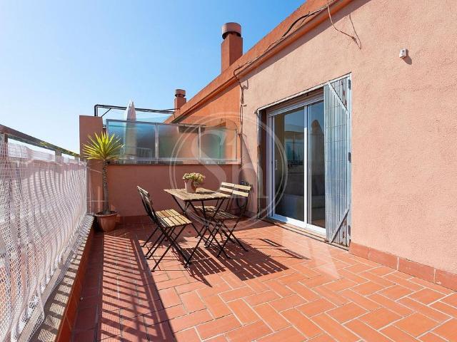 Ático en alquiler en Sants-Montjuïc, Barcelonès