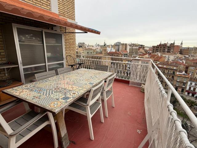 Casa en alquiler en Centro, Zaragoza