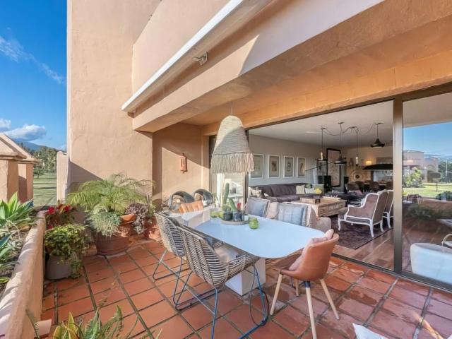Piso en venta en Nueva Atalaya, Costa del Sol Occidental