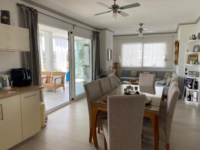 Piso en venta en Barriada Islas Canarias, Costa del Sol Occidental