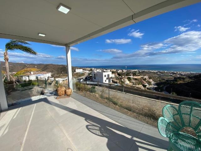 Casa en venta en Rincón De La Victoria, Benagalbón