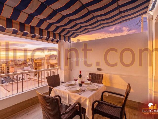 Ático en venta en Casco Antiguo - Santa Cruz - Ayuntamiento, l'Alacantí