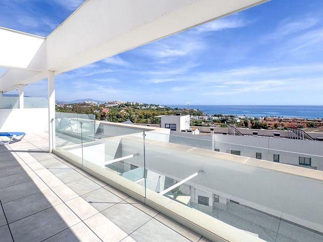 Ático en venta en La Perla de Bahía, Casares