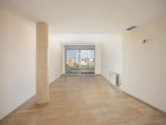 Ático en venta en Sant Martí, Barcelonès