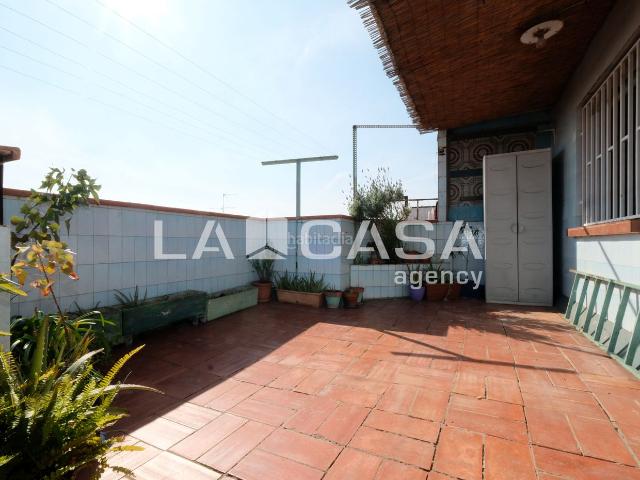 Ático en venta en Nou Barris, Barcelonès