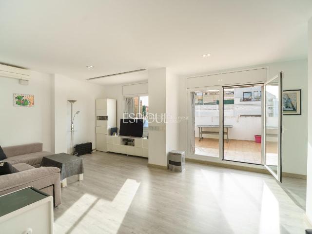 Ático en venta en Sants-Montjuïc, Barcelonès