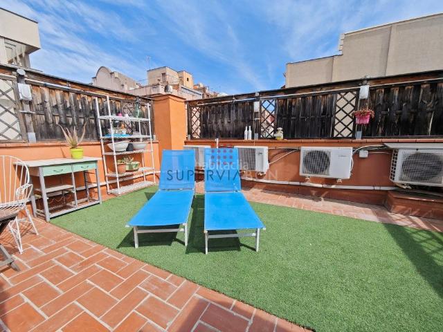 Ático en venta en Sants-Montjuïc, Barcelonès