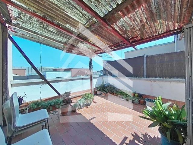 Ático en venta en Nou Barris, Barcelonès