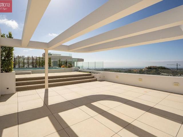 Ático en venta en Benahavís, Málaga