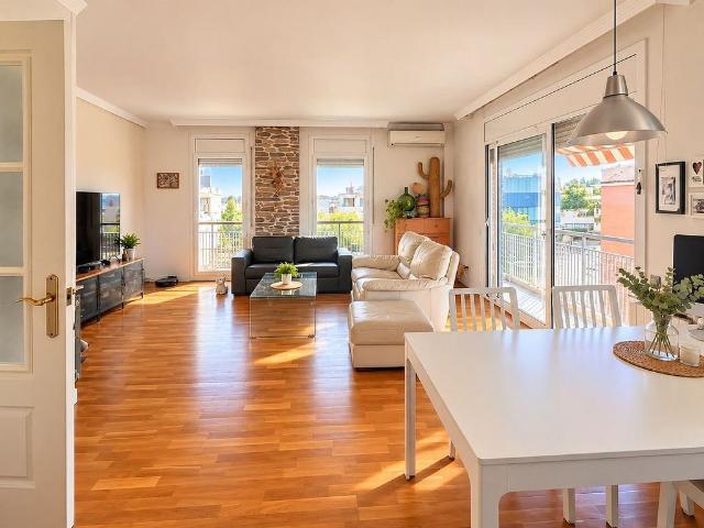 Ático en venta en Almeda, Cornellà de Llobregat