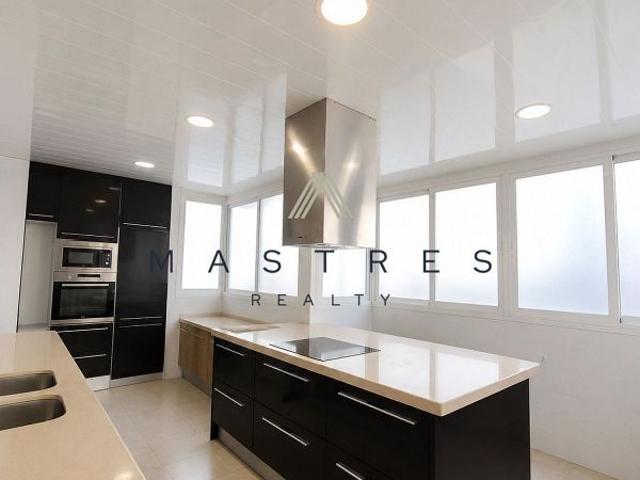 Ático en venta en Districte 4, Barcelonès