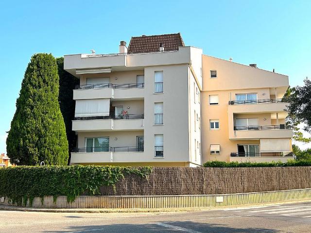 Ático en venta en Montjuïc, Gironès