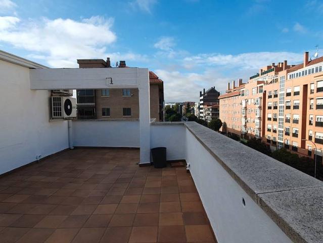 Ático en venta en Madrid, Cortes Ático en venta en Madrid, Cortes