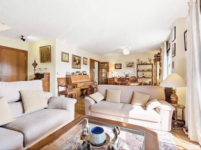 Ático en venta en Majadahonda, Madrid