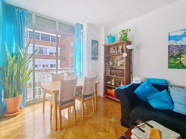 Ático en venta en Madrid, Cortes