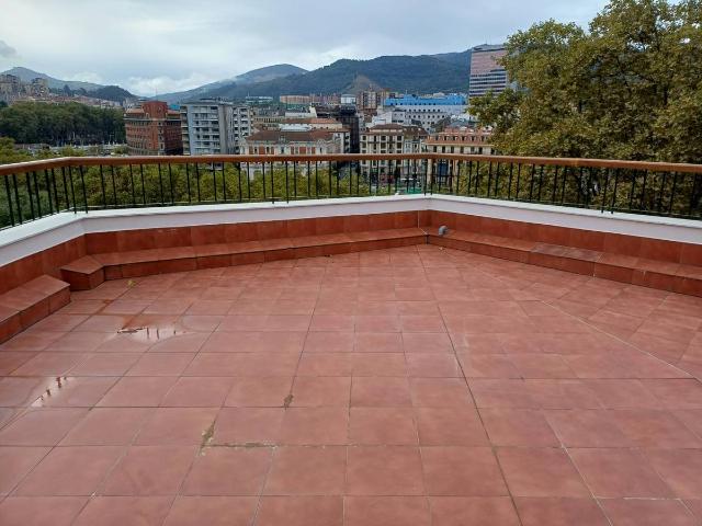 Ático en venta en Bilbao La Vieja, Bilbao